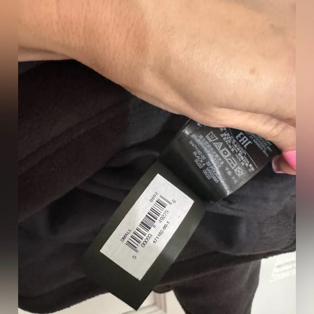 Yeezy Gap Engineered by Balenciaga Polar Fleece Padded Hoodie in black - Picture 8 of 11